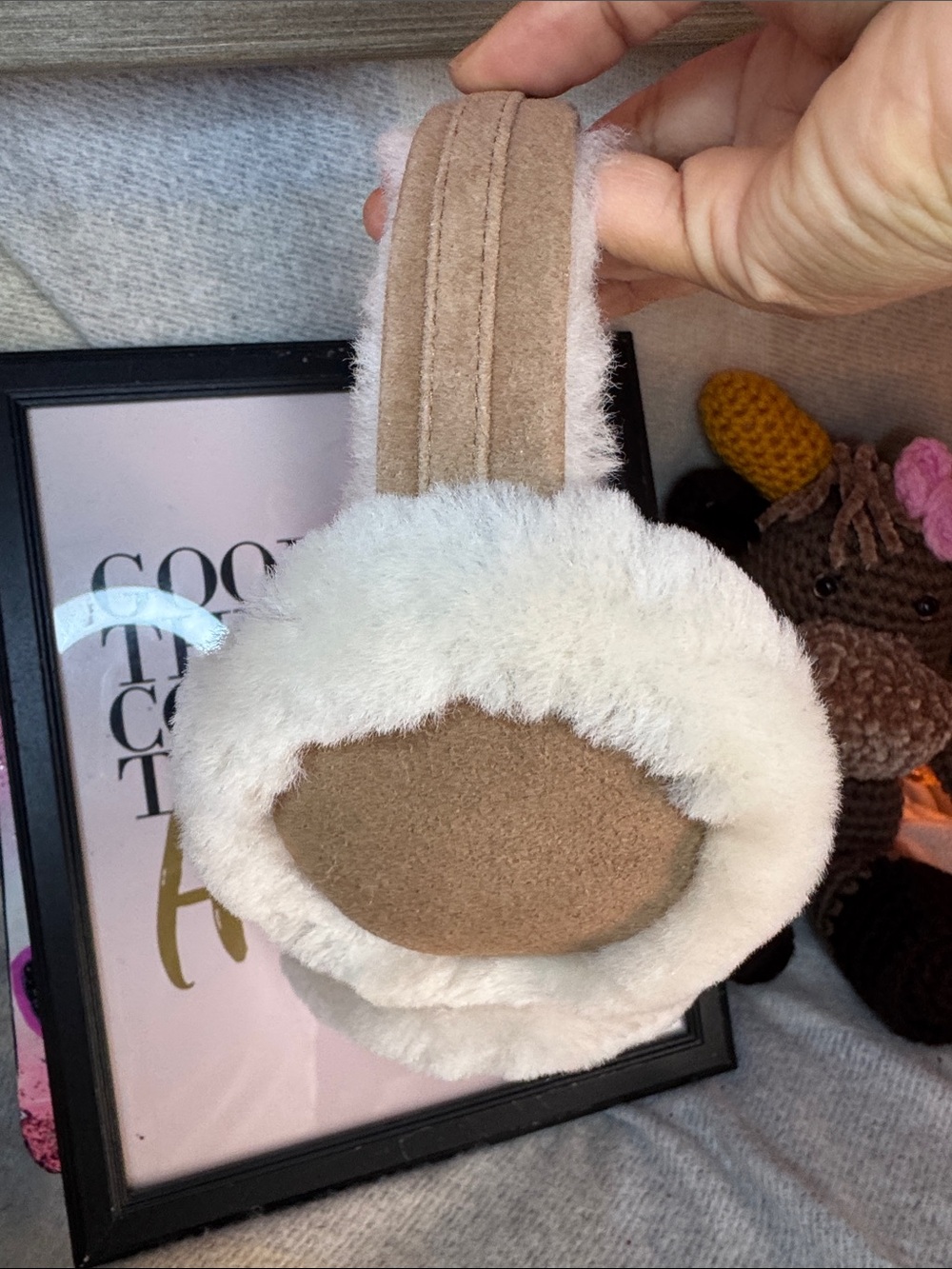 UGG Cream Faux-Fur Over-Ear muffs - Picture 4 of 5